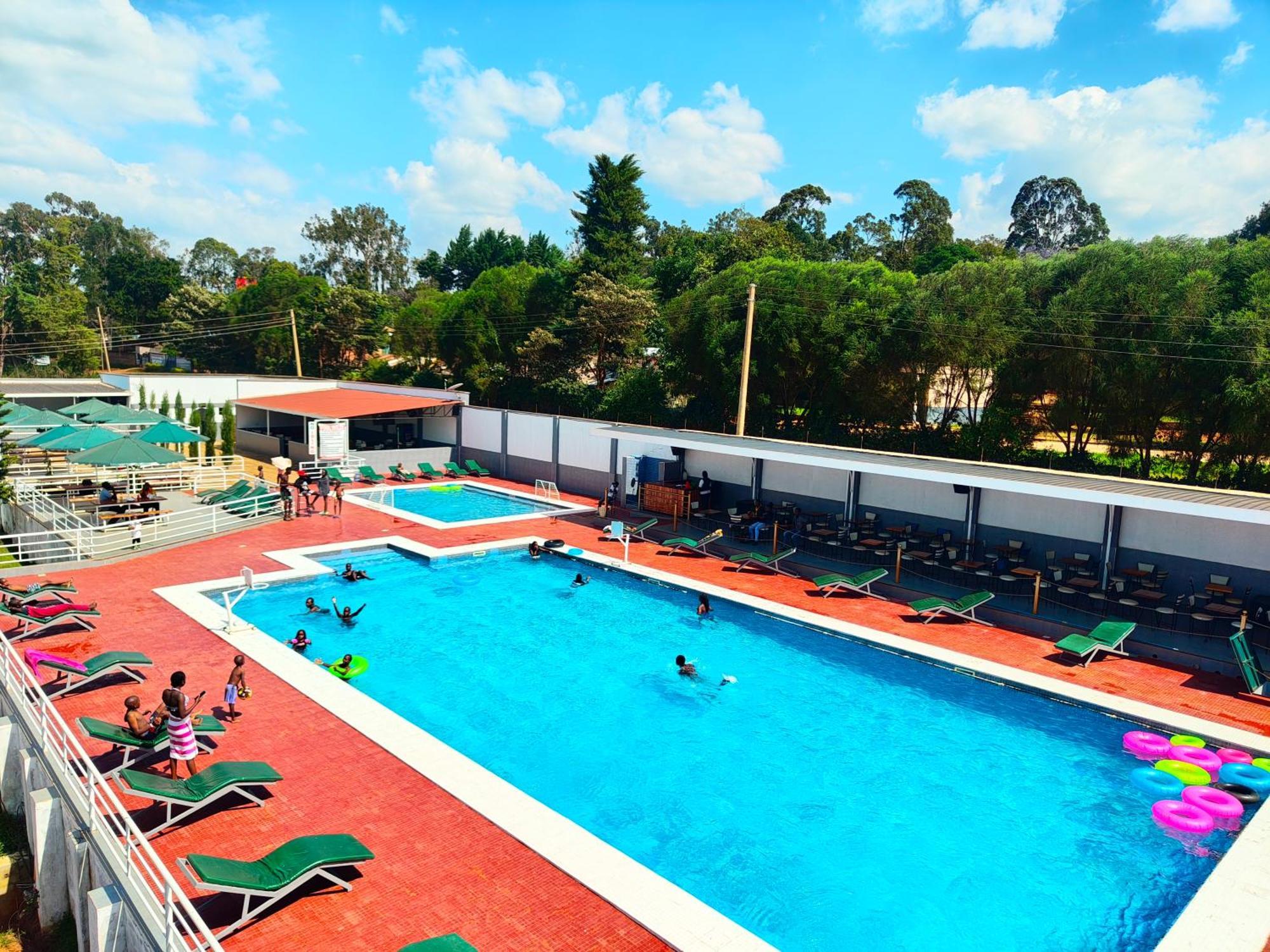 Super Break Hotel Kitale Exteriér fotografie